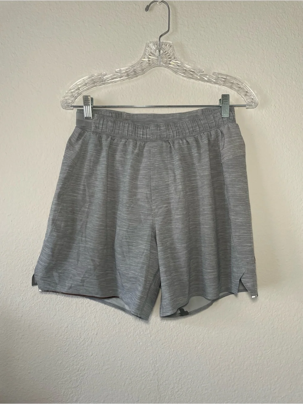 LULULEMON Surge 6” Running Shorts Men’s Medium Heather Gray Lined